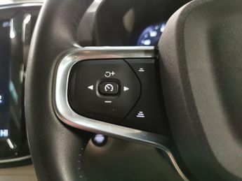 Volvo XC40 1.5h T5 Twin Engine Recharge 10.7kWh Inscription Plug-in (262 ps