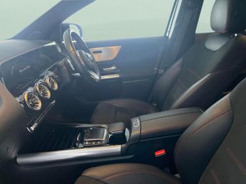 Mercedes-Benz EQA EQA 250 66.5kWh AMG Line (190 ps) - HEATED SEATS - NAV - ADAPTIV