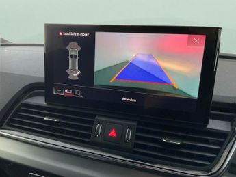 Audi Q5 2.0 TFSIe 50 S line Plug-in S Tronic quattro 17.9kWh (299 ps) - 