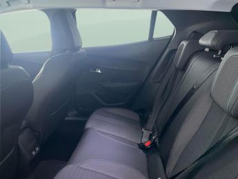 Peugeot E-2008 50kWh Allure Premium (136 ps) - LED - REVERSE CAM - NAV