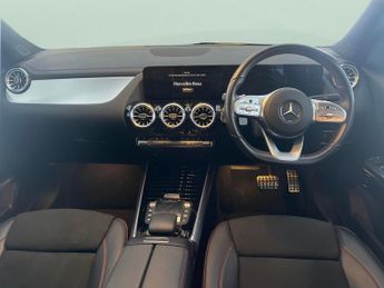 Mercedes-Benz EQA EQA 250 66.5kWh AMG Line (190 ps) - HEATED SEATS - NAV - ADAPTIV