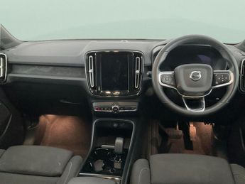 Volvo XC40 Recharge 69kWh Core (231 ps) - PARK ASSIST - LED - NAV