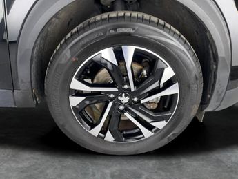 Peugeot E-2008 50kWh Allure Premium (136 ps) - BLUETOOTH - CRUISE - DRIVING MOD