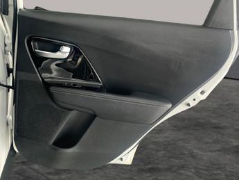 Kia Niro 1.6 GDi 4 DCT (139 bhp) - LED - REVERSE CAM - NAV