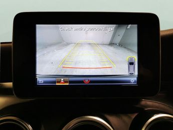 Mercedes-Benz GLC 2.1 GLC220d AMG Line (Premium) G-Tronic 4MATIC (170 ps) - NAV