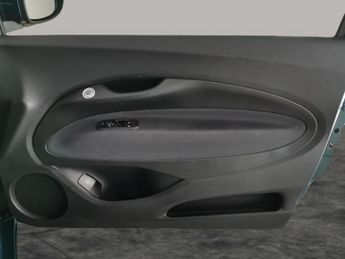 Fiat 500e 42kWh Icon (118 ps) - LANE DEPARTURE  - BLUETOOTH - CRUISE