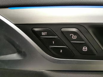 BMW iX3 80kWh Premier Edition (286 ps) - LEATHER - HEATED SEATS