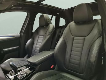 BMW iX3 80kWh Premier Edition (286 ps) - LEATHER - HEATED SEATS