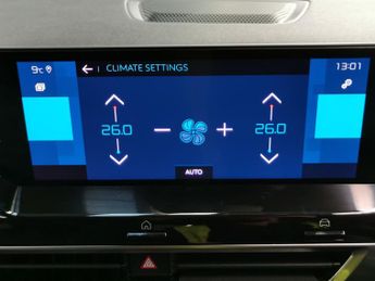 Citroen e-C4 50kWh Shine (136 ps) - REVERSE CAM - HEATED STEERING - BLIND SPO