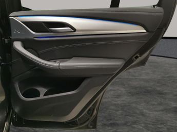 BMW iX3 80kWh Premier Edition (286 ps) - LEATHER - HEATED SEATS