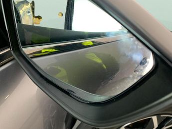 Citroen e-C4 50kWh Shine (136 ps) - REVERSE CAM - HEATED STEERING - BLIND SPO