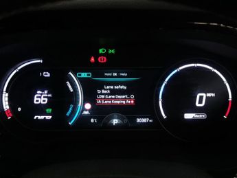 Kia Niro 64kWh 4+ (201 bhp) - HEAT AND COOL SEATS - REVERSE CAM - NAV