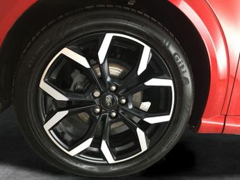 Ford Puma 1.0T EcoBoost ST-Line X DCT (125 ps) - LED - NAV - HEATED SEATS