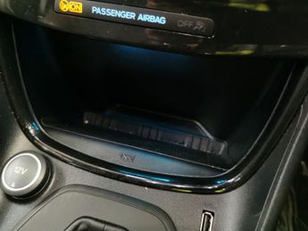 Ford Puma 1.0T EcoBoost ST-Line X DCT (125 ps) - LED - NAV - HEATED SEATS