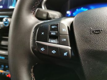 Ford Kuga 2.5 Duratec 14.4kWh Vignale Plug-in CVT (225 ps) - REVERSE CAM -