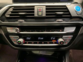BMW iX3 80kWh Premier Edition Pro (286 ps) - SURROUND VIEW - DRIVING ASS