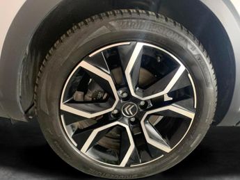 Citroen e-C4 50kWh Shine (136 ps) - REVERSE CAM - HEATED STEERING - BLIND SPO