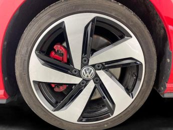 Volkswagen Golf 2.0 TSI GPF GTI Performance DSG (245 ps) - REVERSE CAM - HEATED 