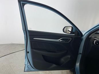 MG MG ZS 44.5kWh Exclusive (143 ps) - HEATED SEATS - NAV - BLIND SPOT ASS