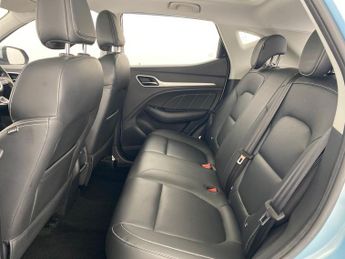 MG MG ZS 44.5kWh Exclusive (143 ps) - HEATED SEATS - NAV - BLIND SPOT ASS