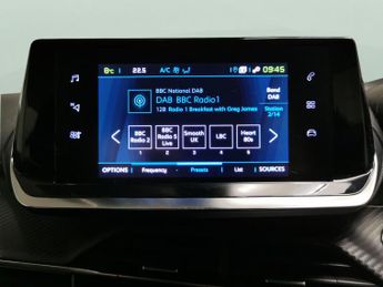 Peugeot E-2008 50kWh Active Premium (136 ps) - CRUISE - SPEED LIMIT RECOG - AIR