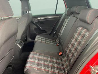 Volkswagen Golf 2.0 TSI GPF GTI Performance DSG (245 ps) - REVERSE CAM - HEATED 