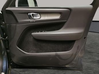 Volvo XC40 1.5h T5 Twin Engine Recharge 10.7kWh Inscription Pro Plug-in (26