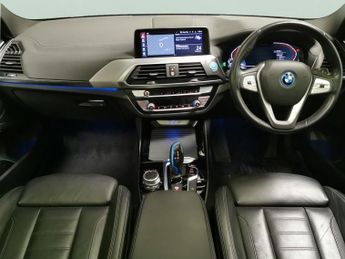 BMW iX3 80kWh Premier Edition (286 ps) - LEATHER - HEATED SEATS
