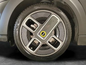 Mini Electric Hatch Cooper SE 32.6kWh Level 2 (184 ps) - REVERSE CAM - NAV - HEATED 