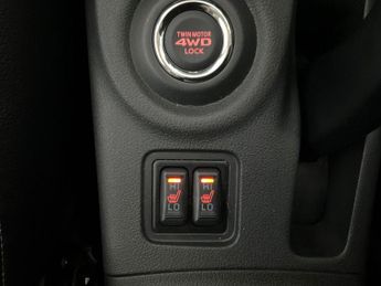 Mitsubishi Outlander 2.0h 12kWh GX4hs Plug-in CVT 4WD Euro 5 (200 ps) - REVERSE CAM -