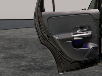 Mercedes-Benz EQA EQA 250+ 70.5kWh AMG Line (190 ps) - ADAPTIVE LIGHTS - HEATED LE