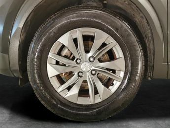 Peugeot E-2008 50kWh Active Premium (136 ps) - CRUISE - SPEED LIMIT RECOG - AIR