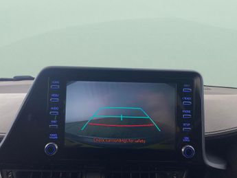 Toyota C-HR 1.8 VVT-h Design CVT (122 ps) - HEATED SEATS - LANE DEPARTURE AL