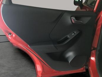 Ford Puma 1.0T EcoBoost ST-Line X DCT (125 ps) - LED - NAV - HEATED SEATS