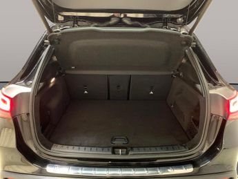 Mercedes-Benz EQA EQA 250+ 70.5kWh AMG Line (190 ps) - ADAPTIVE LIGHTS - HEATED LE