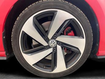 Volkswagen Golf 2.0 TSI GPF GTI Performance DSG (245 ps) - REVERSE CAM - HEATED 