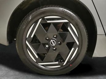 Nissan Leaf 39kWh Acenta (150 ps) - LANE DEPARTURE  - BLUETOOTH - CRUISE