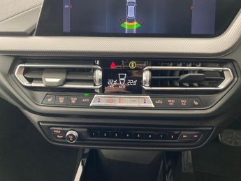 BMW 1 Series 1.5 118i M Sport (LCP) DCT (136 ps) - LEATHER - PERFORMANCE CONT