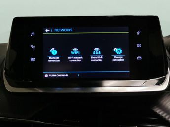 Peugeot E-2008 50kWh Active Premium (136 ps) - CRUISE - SPEED LIMIT RECOG - AIR