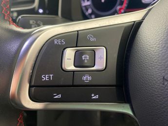 Volkswagen Golf 2.0 TSI GPF GTI Performance DSG (245 ps) - REVERSE CAM - HEATED 