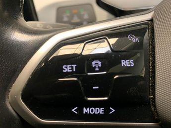 Volkswagen ID.3 Pro 58kWh Family (145 ps) - COMFORT PACK - BLUETOOTH - PARK SENS