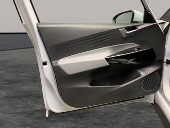 Volkswagen ID.3 Pro 58kWh Family (145 ps) - COMFORT PACK - BLUETOOTH - PARK SENS