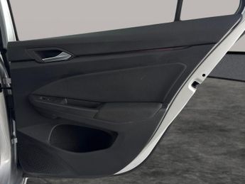 Volkswagen Golf 2.0 TDI Life DSG (115 ps) - LANE DEPARTURE  - WIFI - BLUETOOTH