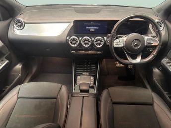 Mercedes-Benz EQA EQA 250 66.5kWh AMG Line (190 ps) - ADAPTIVE LIGHTS - HEATED LEA