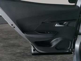 Peugeot E-2008 50kWh GT Line (136 ps) - HEATED SEATS - LANE DEPARTURE  - BLUETO