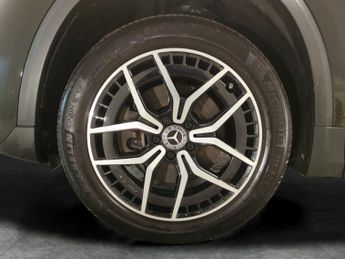 Mercedes-Benz EQA EQA 250+ 70.5kWh AMG Line (Premium) (190 ps) - NAV - ADAPTIVE LI