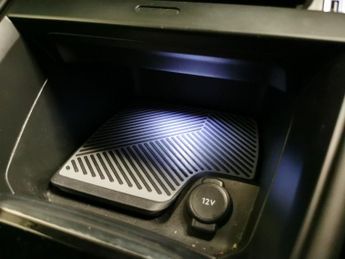 Citroen e-C4 50kWh Shine Plus (136 ps) - HEATED STEERING - BLIND SPOT ASSIST 