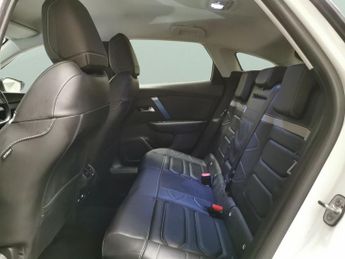 Citroen e-C4 50kWh Shine Plus (136 ps) - HEATED STEERING - BLIND SPOT ASSIST 