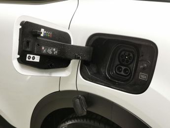 Citroen e-C4 50kWh Shine Plus (136 ps) - HEATED STEERING - BLIND SPOT ASSIST 