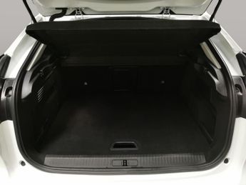 Citroen e-C4 50kWh Shine Plus (136 ps) - HEATED STEERING - BLIND SPOT ASSIST 